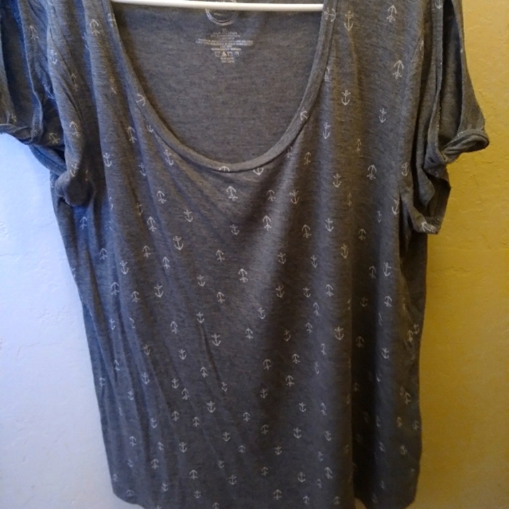 Grey Anchor logo top
